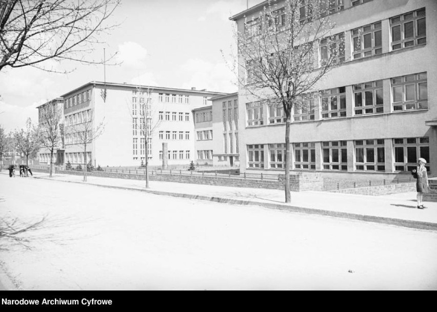 Budynek szkoły (1937)

Tarnowskie Góry na przedwojennych...
