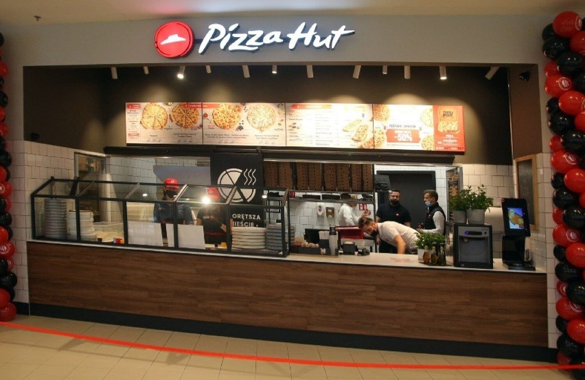 Otwarcie restauracji Pizza Hut w w Galerii Solnej w...
