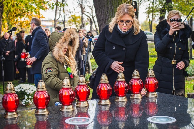 Ekumeniczna modlitwa za dawnych gdańszczan oraz wspomnienie prezydenta Pawła Adamowicza na Cmentarzu Nieistniejących Cmentarzy 1.11.2019