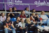 Kibice piłkarek ręcznych AWS Energa Szczypiorno Kalisz podczas meczu z Młyny Stoisław Koszalin. ZDJĘCIA