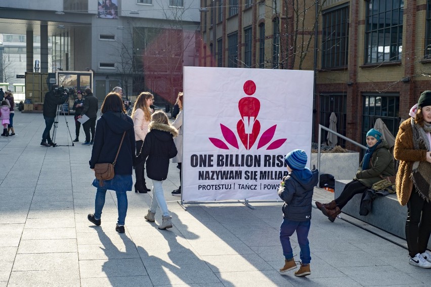 Akcja "Nazywam się Miliard" w Poznaniu przeciw przemocy...