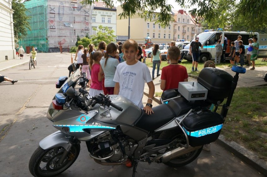 Racibórz policja: przedwakacyjny festyn w SP nr 4