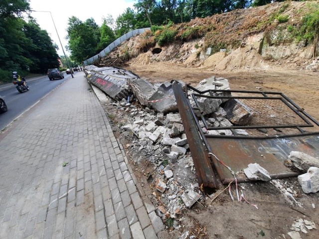 Okolice bunkrów wyglądają dziś jeszcze bardziej niekorzystnie niż kilka tygodni temu