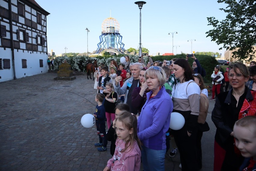 Na jubileuszu Spichlerza było kilkaset osób.