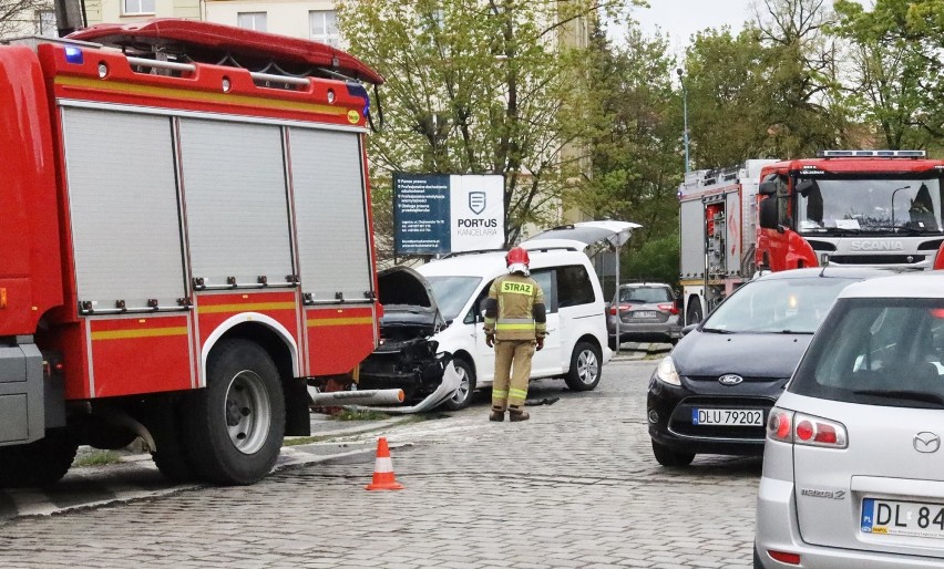 Wypadek na ulicy Nowy Świat w Legnicy, trzy osoby poszkodowane