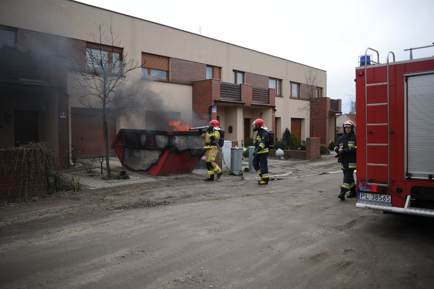 Pożar na ulicy Miłosza w Lesznie