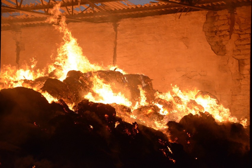 Pożar stodoły w Kwilczu (2.05.2019)