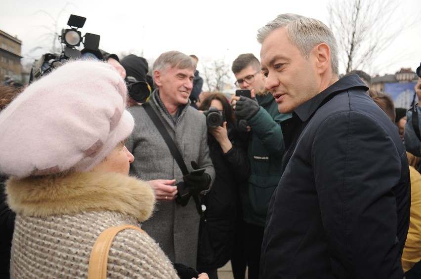 Robert Biedroń na krakowskiej manifie. "Cześć i chwała bohaterkom!"