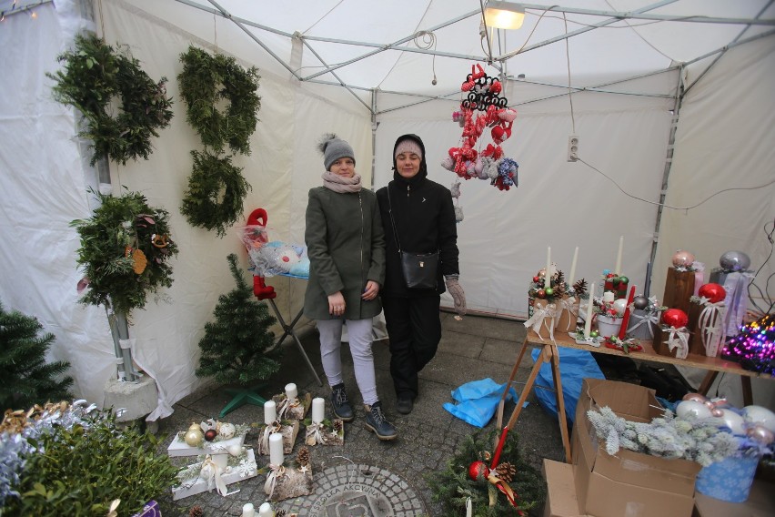 Jarmark świąteczny w Sosnowcu na ulicy Modrzejowskiej 2018