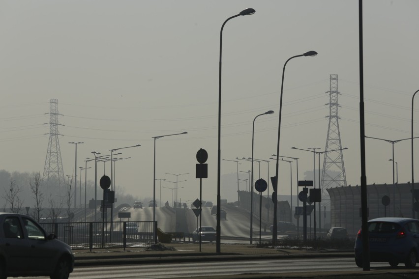 Akcja SMOG. Policjanci skontrolują stan techniczny samochodów