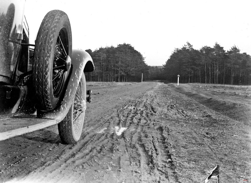 Pustynia Błędowska, listopad 1931 roku

Pustynne obszary...