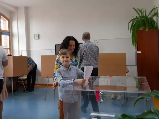 Mieszkańcy gminy Grodzisk głosują. Trwają wybory samorządowe 2024