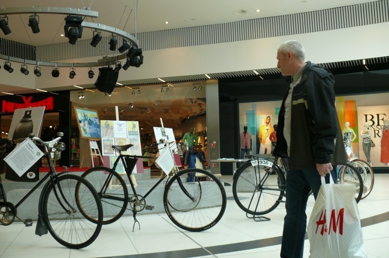 W Olimpii pokazali zabytkowe rowery