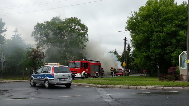 Pożar samochodu na Sadybie