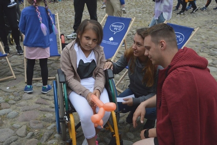 Nowy Sącz. Run 4 a Smile, czyli Bieg po Uśmiech dla Julki Bodziony. Blisko 500 osób rywalizowało i pomagało [ZDJĘCIA]