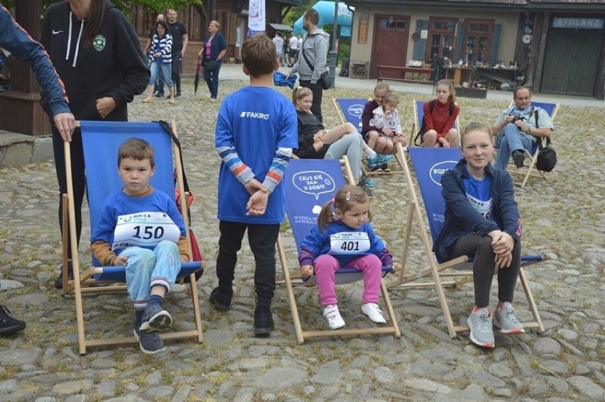 Nowy Sącz. Run 4 a Smile, czyli Bieg po Uśmiech dla Julki Bodziony. Blisko 500 osób rywalizowało i pomagało [ZDJĘCIA]