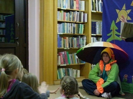 Bibliotekę Publiczną w Malborku odwiedziły krasnoludki