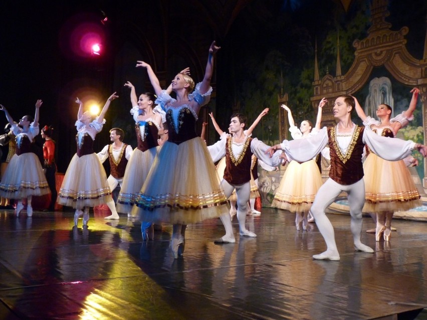"Jezioro łabędzie" Royal Russian Ballet w MDK [ZDJĘCIA]