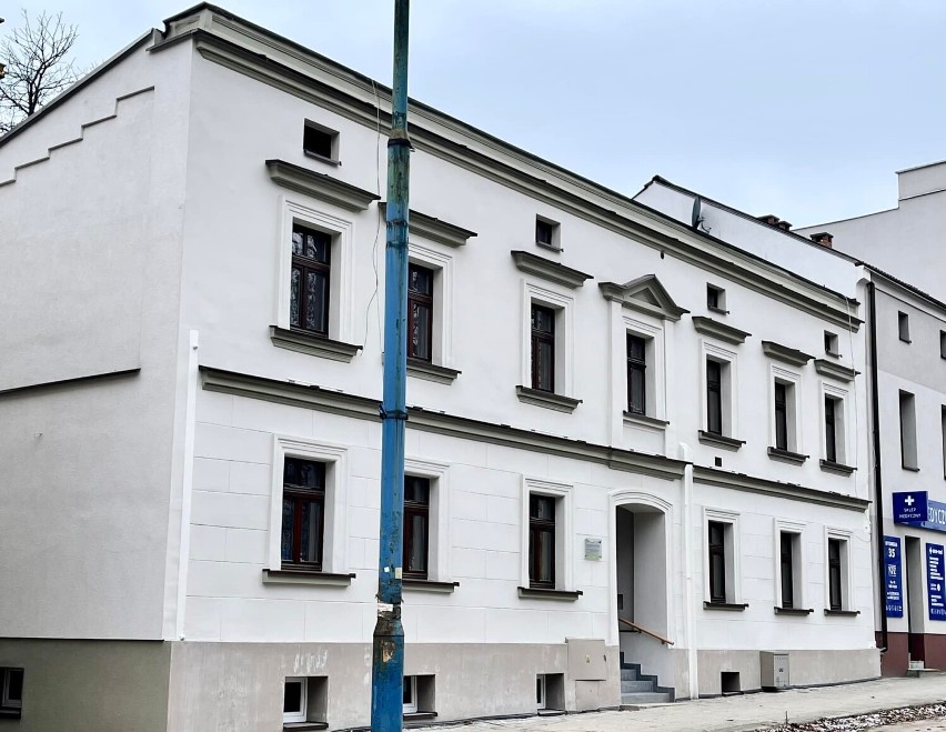 Odnowiono zdewastowany budynek przy ulicy Bytomskiej w Mysłowicach.