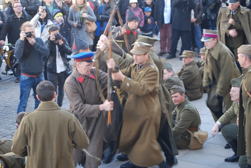 Warszawa: Strzegomianie w Marszu Katyńskim