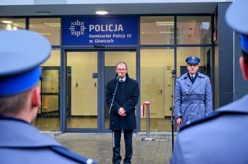 III Komisariat Policji w Gliwicach - otwarcie nowej "trójki". Bez płotu i krat... [ZDJĘCIA i WIDEO]