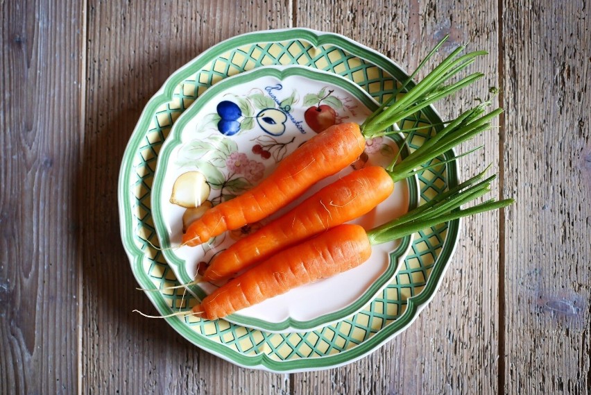 Jedna porcja marchewki (100 g) dostarcza zaledwie ok. 27...