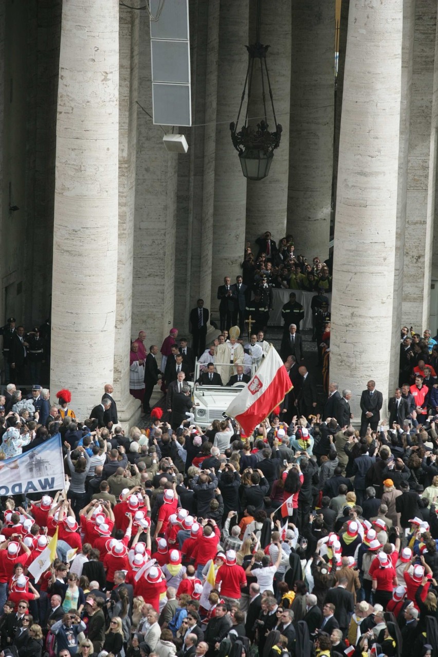Tak wyglądał Rzym w czasie mszy beatyfikacyjnej Jana Pawła II [ZDJĘCIA]