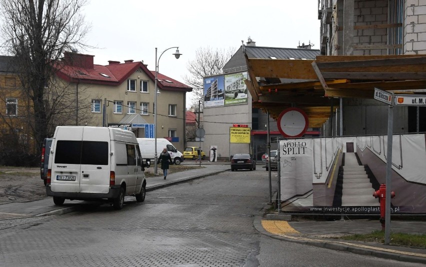 Zmiany w centrum Kielc, ulice jednokierunkowe i więcej miejsc parkingowych [ZDJĘCIA]