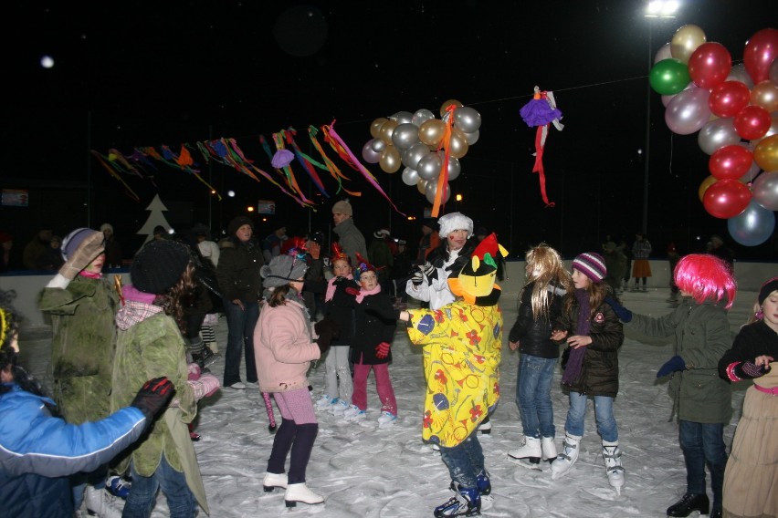 Wieruszów: Jutro otwarcie lodowiska i festyn rodzinny