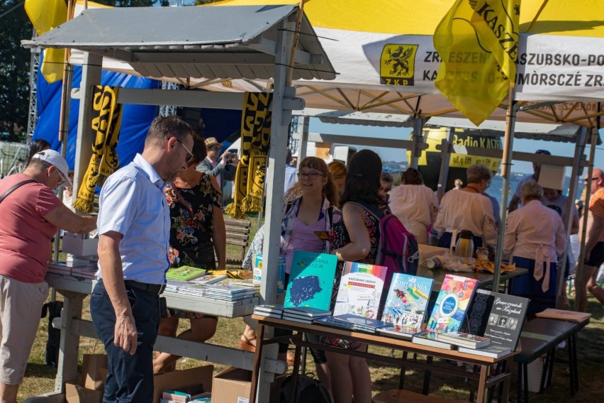 Dzień Kaszubski w Pucku (2019) na Zielonej Plaży