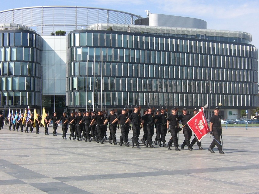 Warszawa. 90-lecie polskiej policji