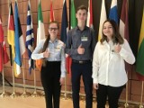 Uczniowie z Mierzęcic w Parlamencie Europejskim. Pomagali rozwiązać ważny problem UE ZDJĘCIA