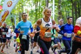 Prawie 360 biegaczy na dystansie 5 km rozpoczęło cykl City Trail w gdańskim lesie ZDJĘCIA