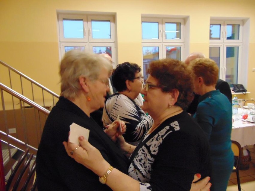 Seniorzy z Wyszyn uczestniczyli w dwóch uroczystościach: w spotkaniu noworocznym i obchodach Dnia Babci i Dziadka