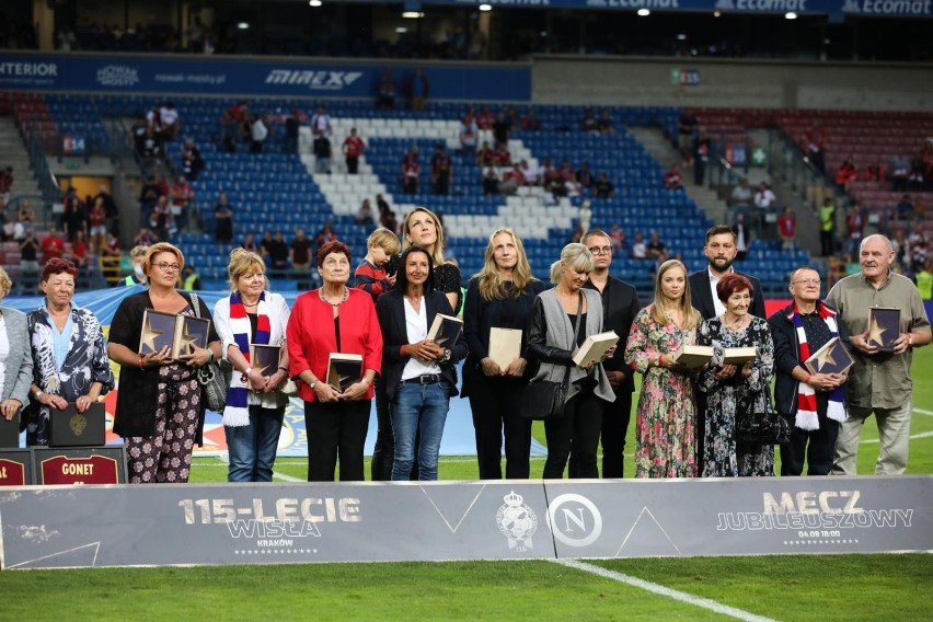 Wisła Kraków uhonorowała swoje legendy. Ogłosiła też Jedenastki 115-lecia „Białej Gwiazdy”