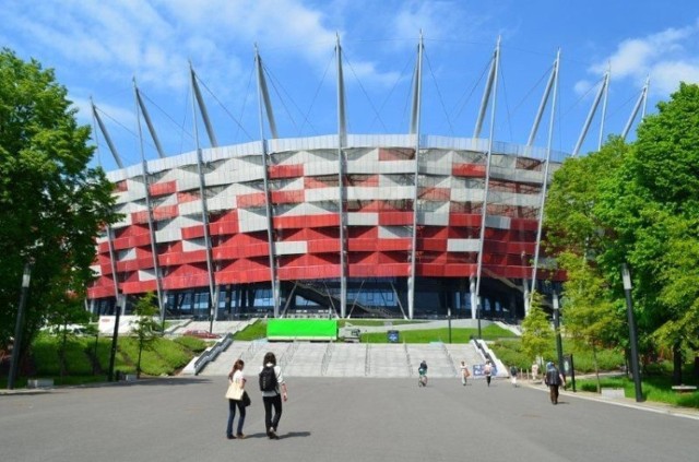 Stadion Narodowy w całej krasie. Zastąpił on dotychczasowe miejsce odbywania się targ&oacute;w - Pałac Kultury i Nauki. Fot. Weronika Trzeciak