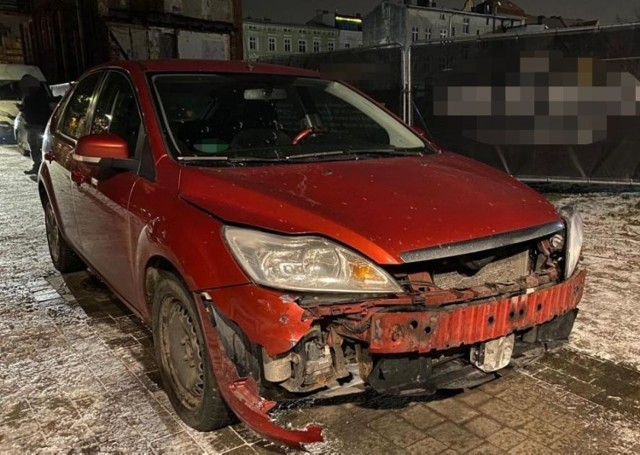 W minioną środę (22 grudnia) policjanci na ulicy Sienkiewicza w Bydgoszczy zatrzymali do kontroli drogowej kierującego samochodem BMW