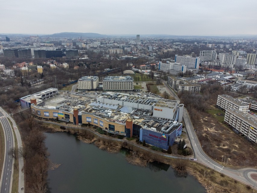 Dąbie. Kiedyś dziki i zielony teren Krakowa, teraz zamienia...