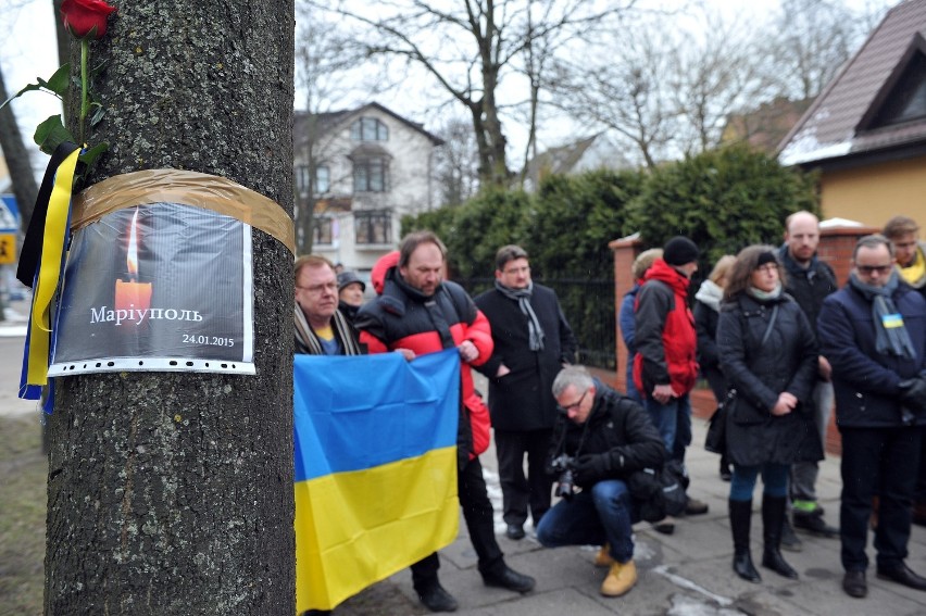 Gdańszczanie pikietowali przed konsulatem Ukrainy