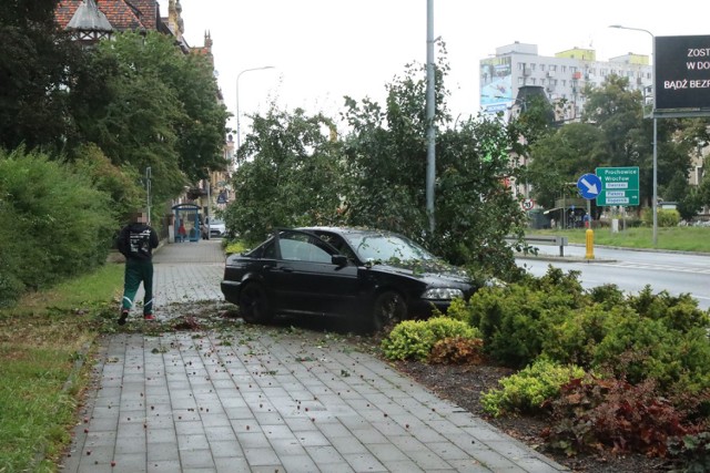 Wypadek na ulicy Witelona w Legnicy.