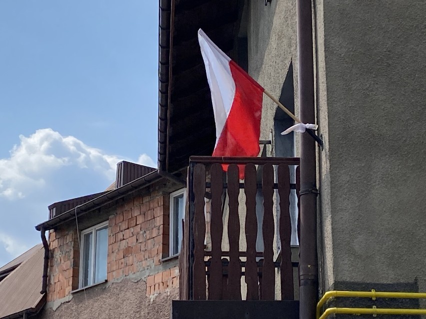 Dzień Flagi Rzeczypospolitej Polskiej. Olkuszanie wywiesili flagi [ZDJĘCIA]