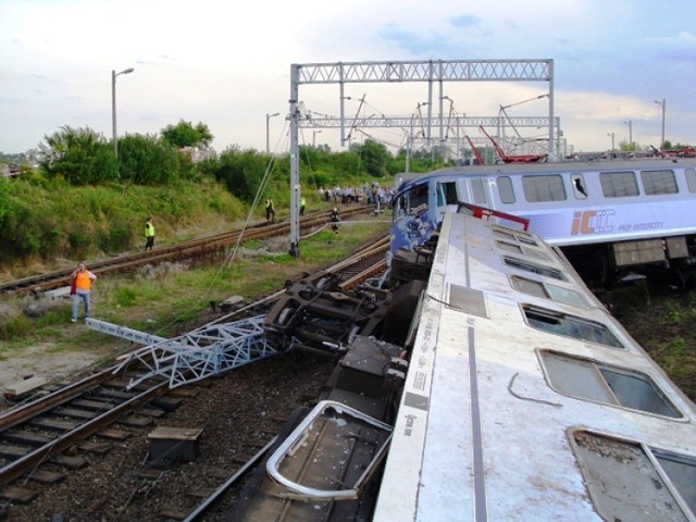 Wykoleił się pociąg relacji Warszawa-Katowice. Do wypadku doszło ...