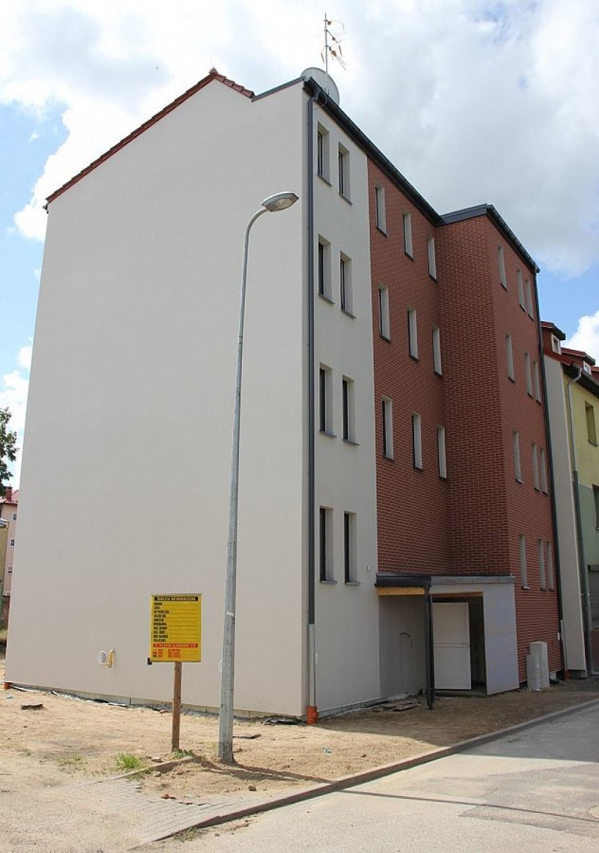 Kończy się budowa budynków komunalnych na Stryjewskiego. Przybędzie 28 mieszkań [ZDJĘCIA]