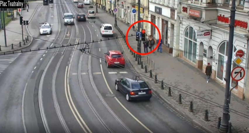 Policja w Bydgoszczy przejrzała monitoring. Posypią się mandaty! [zdjęcia, wideo]