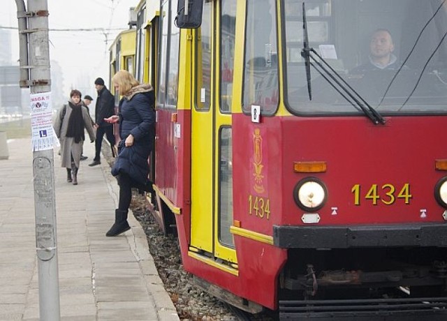 Komunikacja Miejska Na Wszystkich Świętych W Warszawie 1 2 I 3