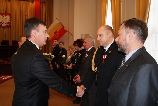Mł. bryg. Marek Myszkowski, Komendant Powiatowy PSP w Kutnie ( drugi z prawej)