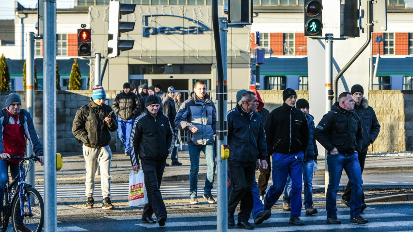 Gotowe wzory CV. Przykłady, dobre praktyki. Radzimy, jak...