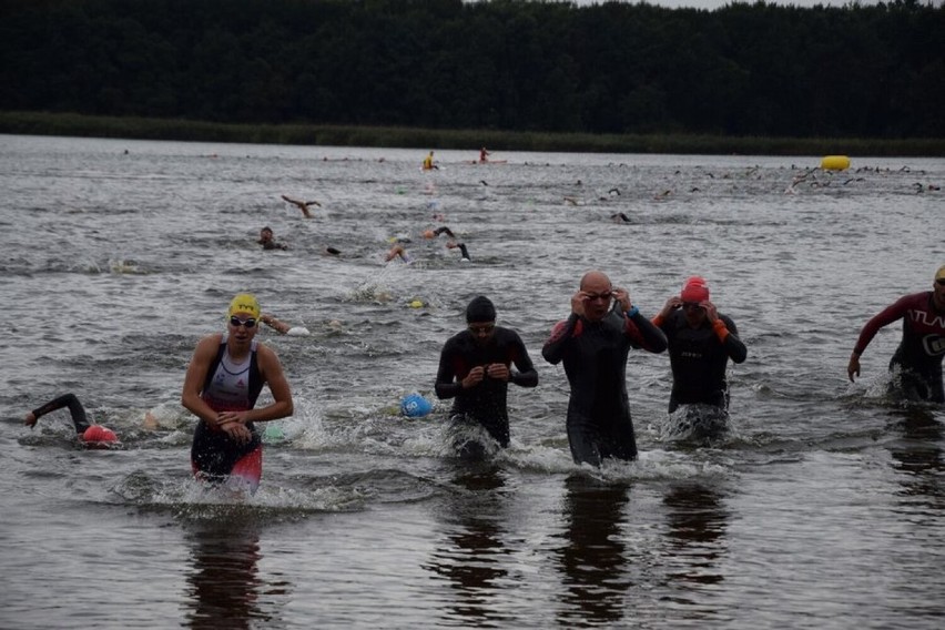 Triathlon w Nowym Dębcu. Sobota pełna sportowych emocji 