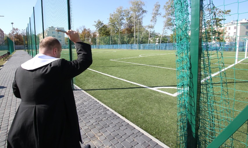 W Kielcach otwarto boiska z kortem tenisowym i bieżnią. Są dostępne dla wszystkich 