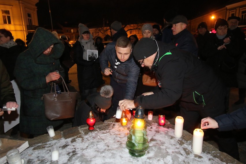 Po śmierci Pawła Adamowicza. Milczący protest w Kielcach! 